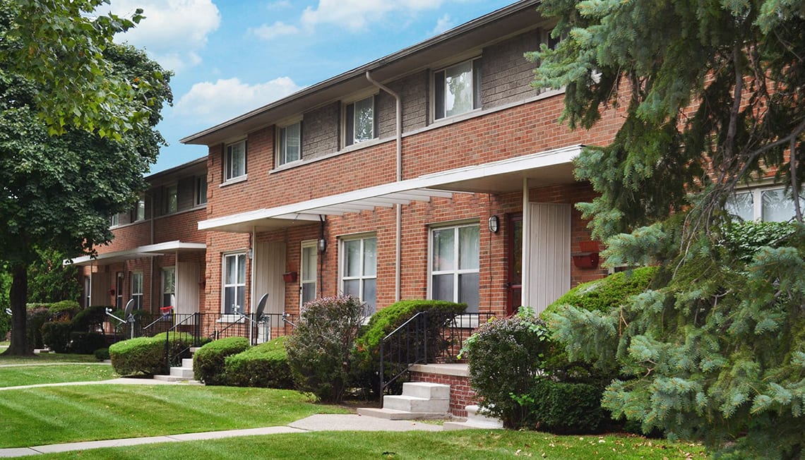 Photos and Video of Stratford Villa in Oak Park, MI